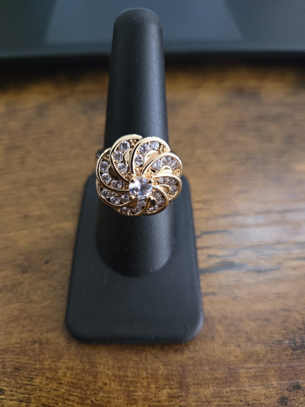 Gold Crystal Swirl Flower Ring - Women's Fashion Jewelry